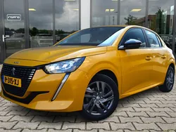 Geel Gebruikt 2022 Peugeot 208 Active Hatchback | € 14.900 (Super prijs)