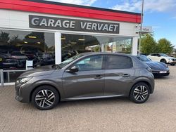 Grijs Gebruikt 2023 Peugeot 208 Allure Hatchback | € 16.950 (Eerlijke prijs)