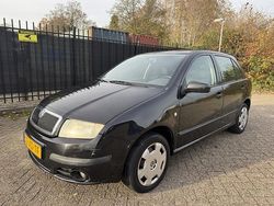 Zwart Gebruikt 2007 Skoda Fabia Hatchback | € 1.250 (Goede deal)