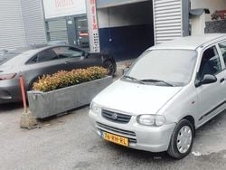 Grijs Gebruikt 2005 Suzuki Alto Hatchback | € 999 (Goede deal)