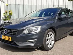 Grijs Gebruikt 2014 Volvo V60 Momentum Stationwagen | € 13.400 (Duur)