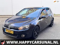 Zwart, metallic lak Gebruikt 2009 VW Golf VI Highline Hatchback | € 3.750 (Eerlijke prijs)