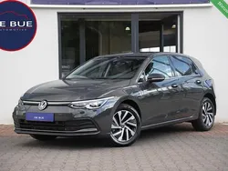 Grijs Gebruikt 2021 VW Golf VIII Style Hatchback | € 22.911 (Goede deal)