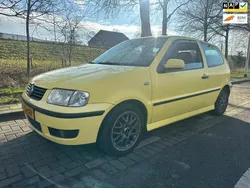 Geel Gebruikt 2000 VW Polo Comfortline Hatchback | € 950 (Eerlijke prijs)