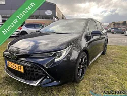 Zwart, metallic lak Gebruikt 2022 Toyota Corolla Plus Stationwagen | € 25.950 (Goede deal)
