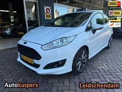 Wit Gebruikt 2017 Ford Fiesta ST-Line Hatchback | € 11.950 (Eerlijke prijs)