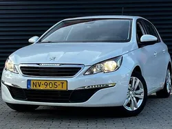 Wit Gebruikt 2017 Peugeot 308 Active Hatchback | € 8.450 (Eerlijke prijs)