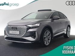 Grijs Gebruikt 2025 Audi Q4 Sportback e-tron Comfort SUV | € 57.900