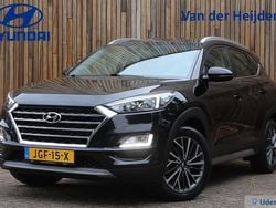 Phantom black (zwart parelmoer) Gebruikt 2019 Hyundai Tucson Comfort SUV | € 22.950 (Eerlijke prijs)