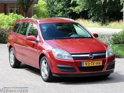 Rood Gebruikt 2006 Opel Astra Edition Stationwagen | € 1.999 (Eerlijke prijs)
