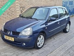 Blauw Gebruikt 2006 Renault Clio R.S. Campus Hatchback | € 1.400 (Iets duurder)
