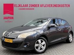 Grijs Gebruikt 2010 Renault Mégane III Dynamique Hatchback | € 2.899 (Goede deal)