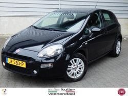 Zwart Gebruikt 2016 Fiat Punto Lounge Hatchback | € 7.940 (Iets duurder)