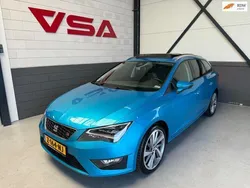 Blauw, metallic lak Gebruikt 2016 Seat Leon ST CONNECT Stationwagen | € 13.995 (Iets duurder)