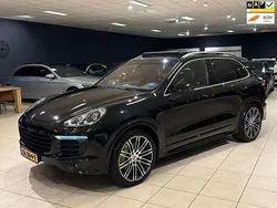 Zwart Gebruikt 2015 Porsche Cayenne SUV | € 27.950 (Duur)
