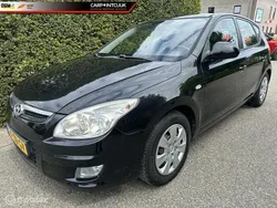 Zwart Gebruikt 2007 Hyundai i30 Dynamiq Hatchback | € 3.650 (Eerlijke prijs)