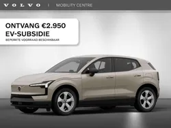 Goud, metallic lak Nieuw 2025 Volvo EX30 Single Motor SUV | € 35.845