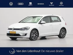 Wit Gebruikt 2020 VW e-Golf Hatchback | € 14.640 (Eerlijke prijs)