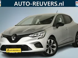 Zilver Gebruikt 2023 Renault Clio V SE Hatchback | € 15.900 (Goede deal)
