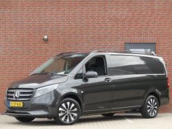 Grijs (metallic) Gebruikt 2024 Mercedes e-Vito Van | € 39.950 (Duur)