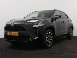 Zwart Gebruikt 2024 Toyota Yaris Cross Limited SUV | € 30.945 (Eerlijke prijs)