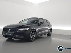 Zwart Gebruikt 2022 Volvo V60 R-Design Stationwagen | € 41.900 (Iets duurder)