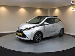 Grijs Gebruikt 2017 Toyota Aygo X-wave Hatchback | € 8.940 (Iets duurder)