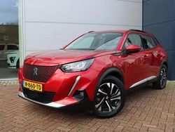 Rood Gebruikt 2021 Peugeot e-2008 Allure SUV | € 15.800 (Eerlijke prijs)