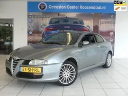 Grijs Gebruikt 2006 Alfa Romeo GT Distinctive Coupé | € 2.399 (Eerlijke prijs)