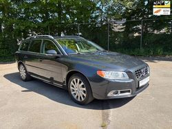 Grijs Gebruikt 2011 Volvo V70 Stationwagen | € 7.950 (Eerlijke prijs)