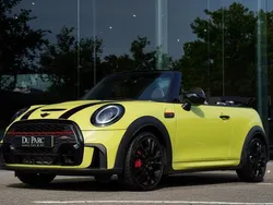Geel Gebruikt 2022 Mini John Cooper Works Cabriolet Essential Cabriolet | € 36.888