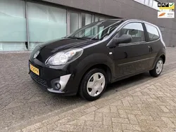 Zwart Gebruikt 2008 Renault Twingo Hatchback | € 2.399 (Eerlijke prijs)