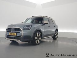 Groen Gebruikt 2023 Mini Countryman Favoured SUV | € 42.850 (Iets duurder)
