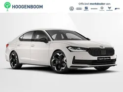 Wit Nieuw 2025 Skoda Superb Business Line Hatchback | € 54.365 (Eerlijke prijs)