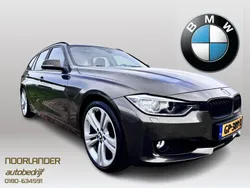 Bruin, metallic lak Gebruikt 2014 BMW 328 Executive Stationwagen | € 15.900 (Eerlijke prijs)