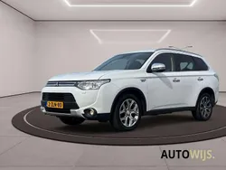 Wit Gebruikt 2015 Mitsubishi Outlander P-HEV Edition SUV | € 9.749 (Super prijs)