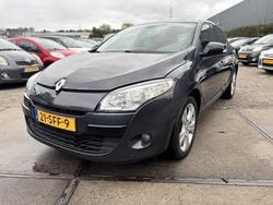 Grijs Gebruikt 2011 Renault Mégane III Hatchback | € 3.250 (Goede deal)