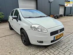 Wit Gebruikt 2011 Fiat Grande Punto Hatchback | € 3.499 (Eerlijke prijs)