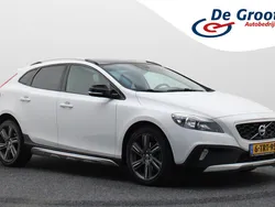 Wit Gebruikt 2014 Volvo V40 CC Momentum Stationwagen | € 13.950 (Eerlijke prijs)