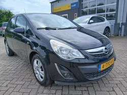 Zwart Gebruikt 2013 Opel Corsa Edition Hatchback | € 3.995 (Eerlijke prijs)