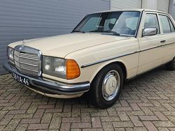Beige Gebruikt 1976 Mercedes 280 Sedan | € 3.750