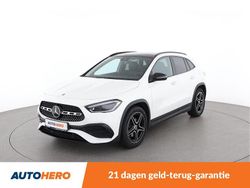 Wit (metallic) Gebruikt 2021 Mercedes GLA180 AMG line SUV | € 35.949 (Eerlijke prijs)
