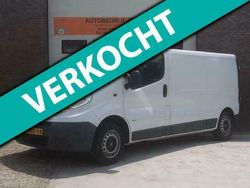 Wit Gebruikt 2009 Opel Vivaro Van | € 7.499