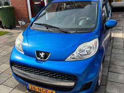 Blauw Gebruikt 2010 Peugeot 107 Hatchback | € 3.550 (Eerlijke prijs)