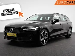 Zwart Gebruikt 2021 Volvo V60 R-Design Stationwagen | € 35.490 (Eerlijke prijs)