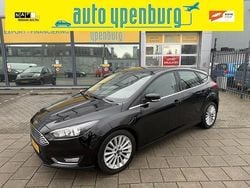 Zwart (metallic) Gebruikt 2018 Ford Focus Titanium Hatchback | € 12.950 (Super prijs)