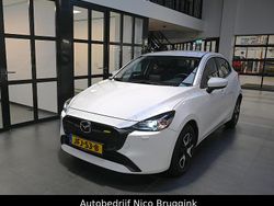 Wit Gebruikt 2024 Mazda 2 Center-Line Hatchback | € 21.950 (Eerlijke prijs)
