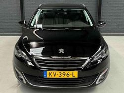 Zwart Gebruikt 2016 Peugeot 308 Stationwagen | € 11.250 (Iets duurder)