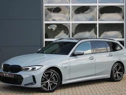 Grijs Gebruikt 2022 BMW 330 M Sport Stationwagen | € 42.850 (Duur)