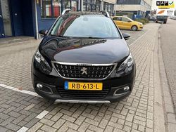Zwart Gebruikt 2017 Peugeot 2008 Allure SUV | € 8.950 (Goede deal)